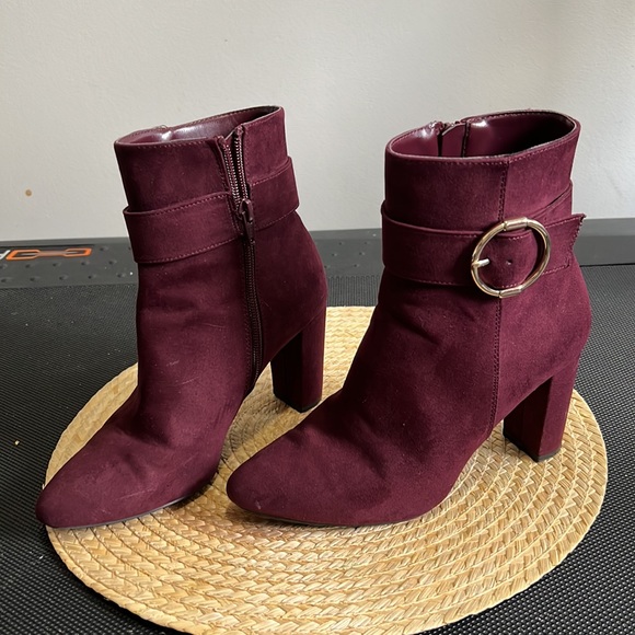 Jones New York Chic Ankle Booties Size 6.5 - Picture 7 of 12